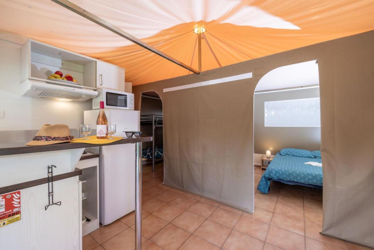 Camping Le Lac Des Sapins Cublize Extérieur photo